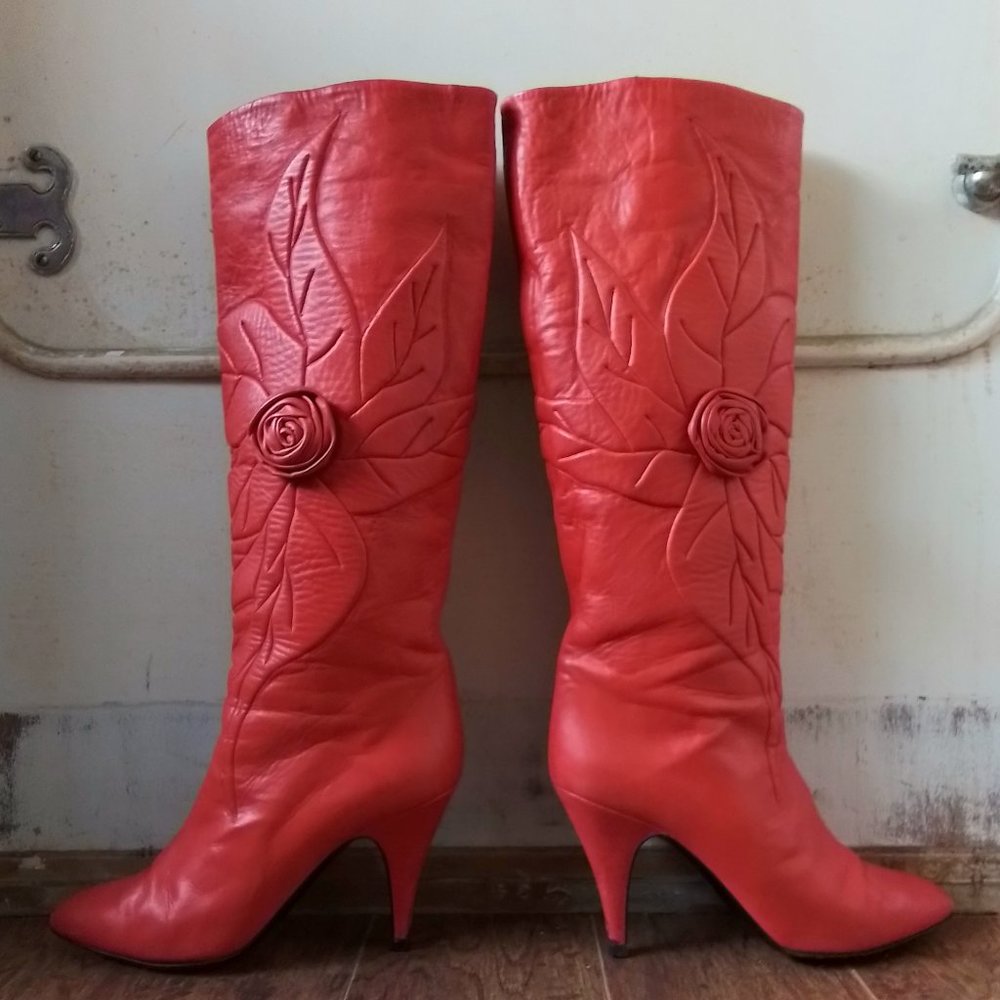 POPP AND KRETSCHMER Red Leather Embroidered Rose Flower Heeled Boots, EU 38